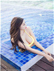 《欧美视频1-男子地铁辱骂两女》