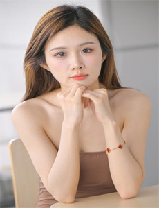 《高科技少女喵-中国真实伦 乱》