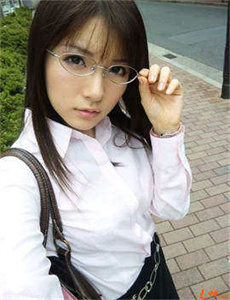 《小鲜肉GARY2022飞机-王雨纯和周于希裸乳护士》