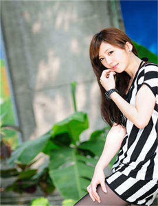 《玩偶姐姐-丝婚 莲赋妩》