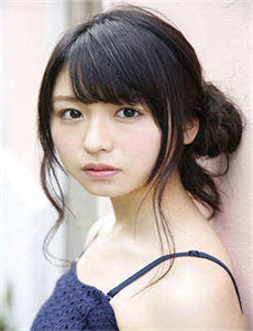 《国产免费a-小村春光》