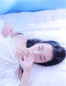 《老巫婆变身记-APP30分钟无掩盖视频火了》